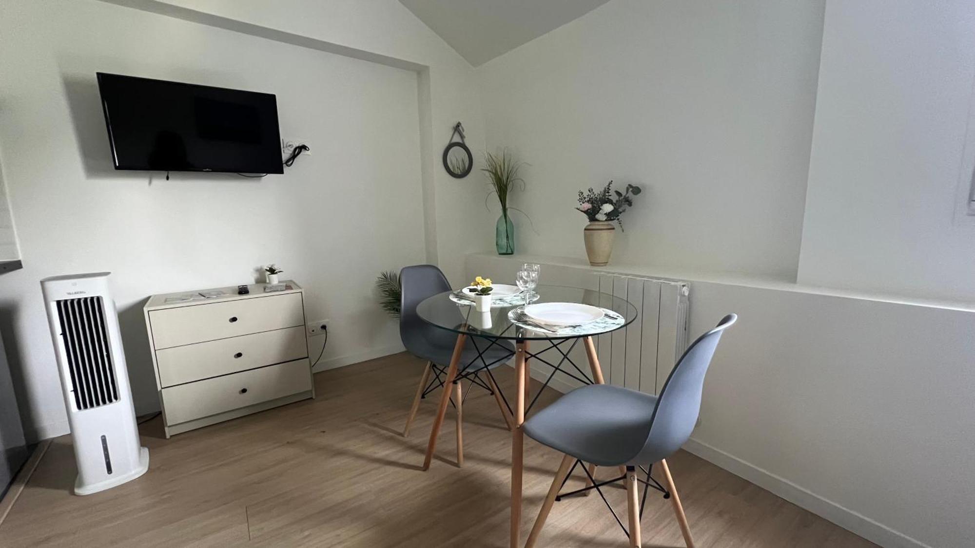 Studios Cozy 2A4 Pers Avec Jardin I Proche Futuroscope Chatellerault Luaran gambar