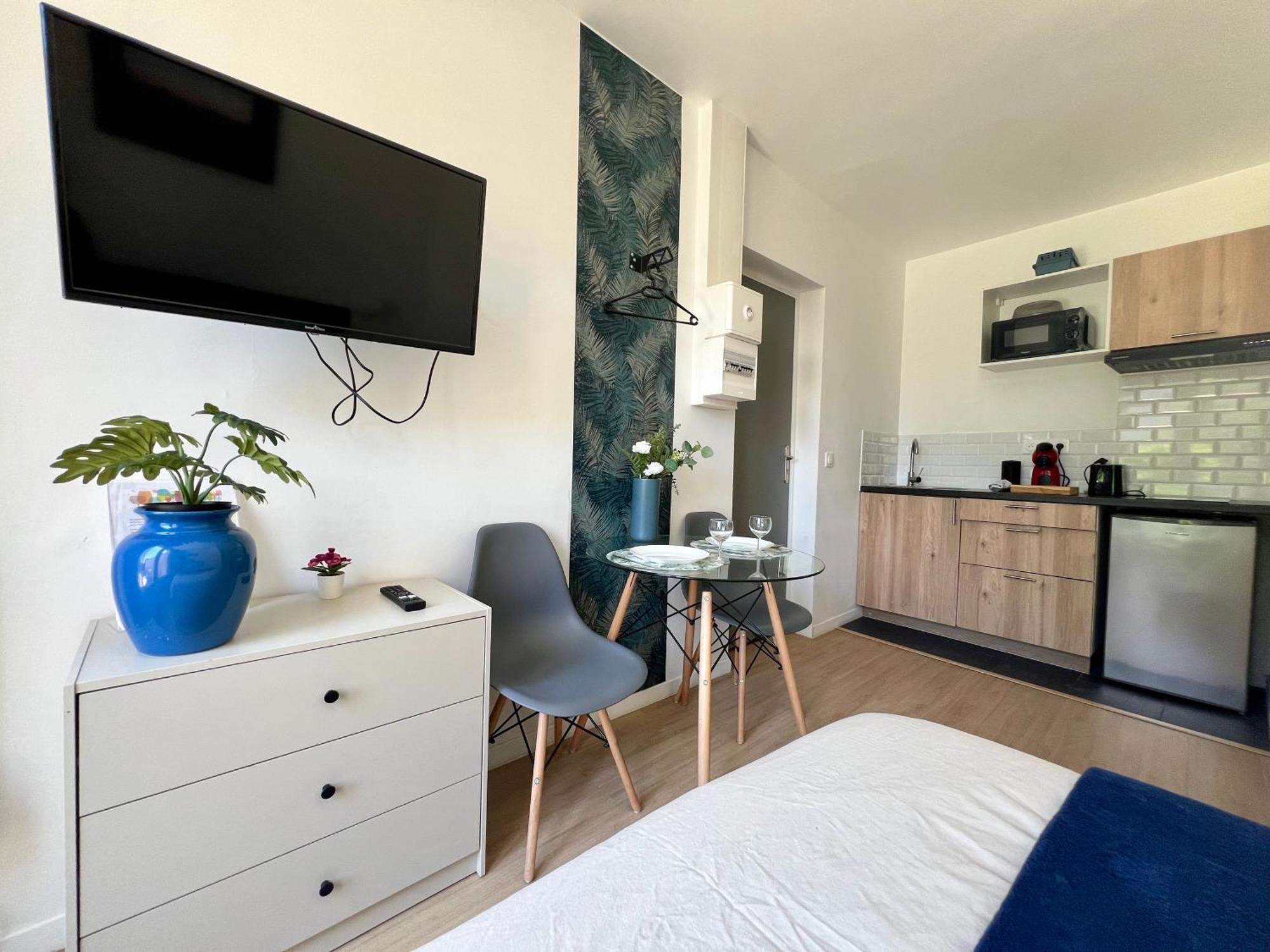 Studios Cozy 2A4 Pers Avec Jardin I Proche Futuroscope Chatellerault Luaran gambar