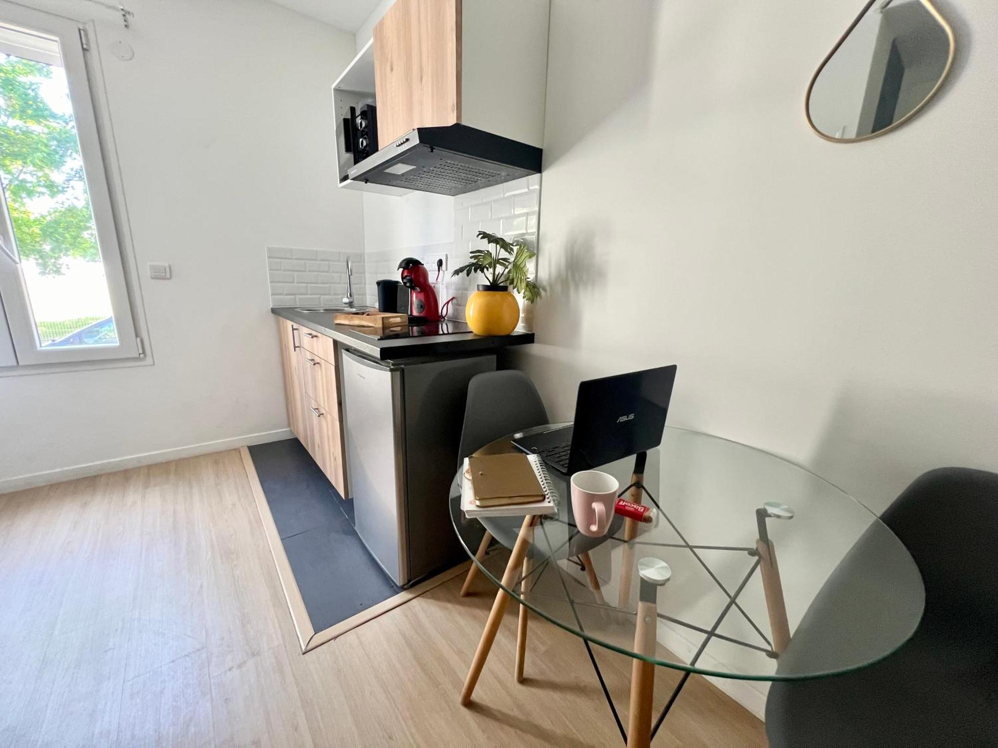 Studios Cozy 2A4 Pers Avec Jardin I Proche Futuroscope Chatellerault Luaran gambar