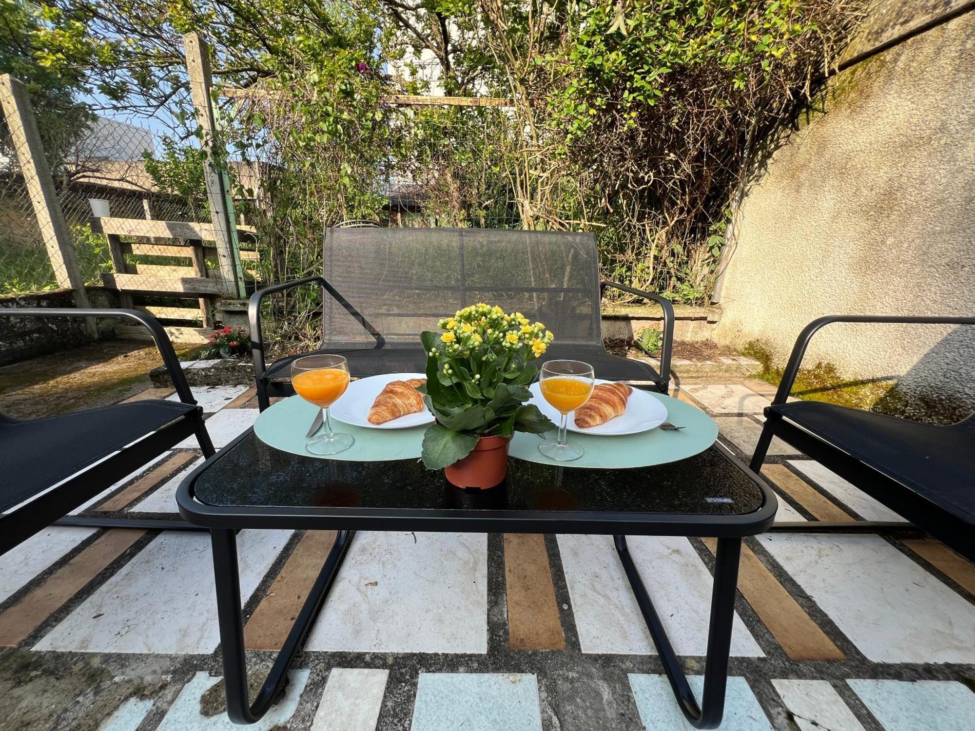 Studios Cozy 2A4 Pers Avec Jardin I Proche Futuroscope Chatellerault Luaran gambar