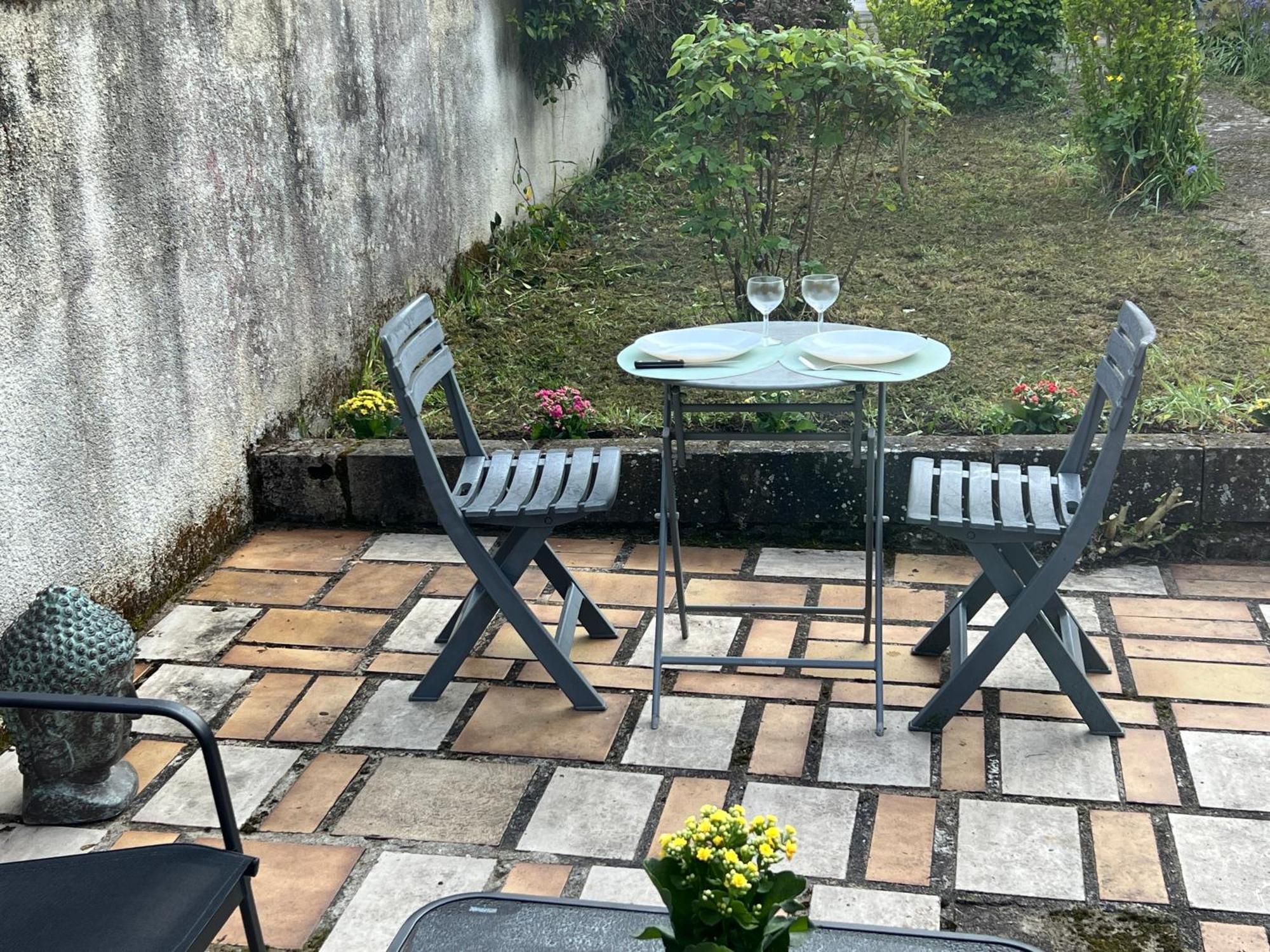 Studios Cozy 2A4 Pers Avec Jardin I Proche Futuroscope Chatellerault Luaran gambar